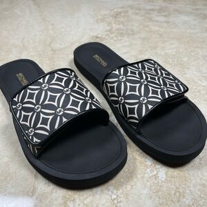 MICHAEL KORS Size 8 Women Slide Sandals